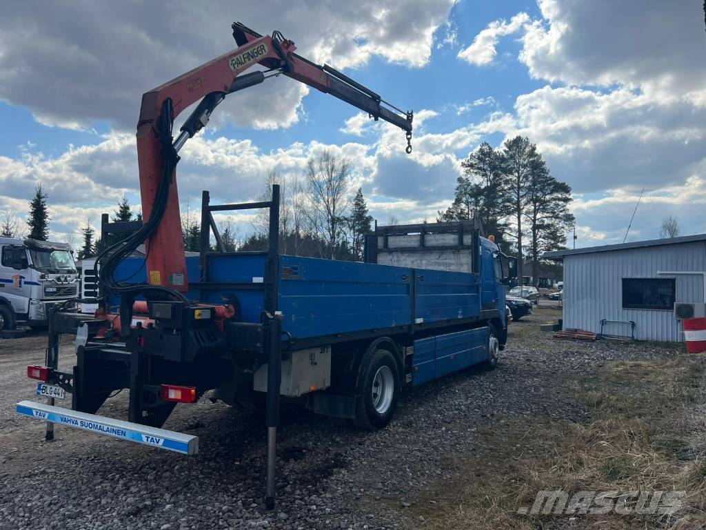 Volvo FM 9, PALFINGER CRANE Truck mounted cranes