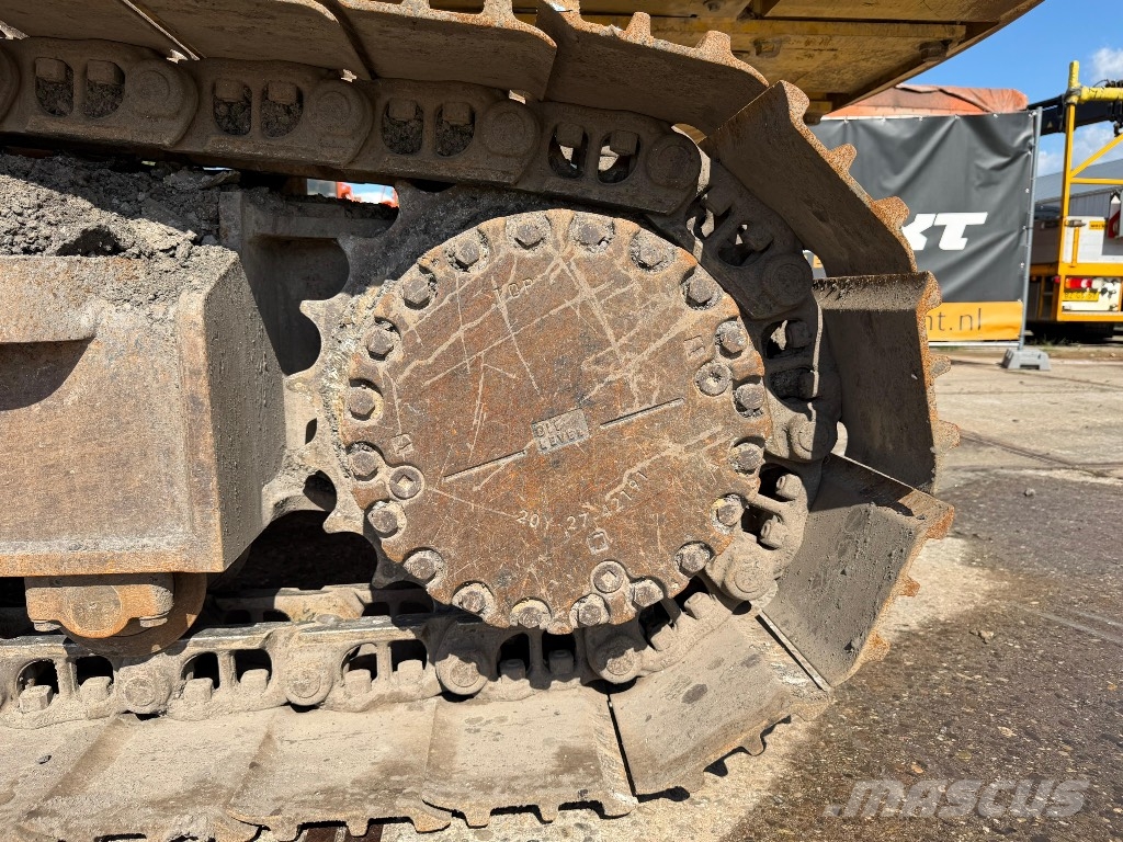 Komatsu PC 240 NLC-11 Εκσκαφείς με ερπύστριες