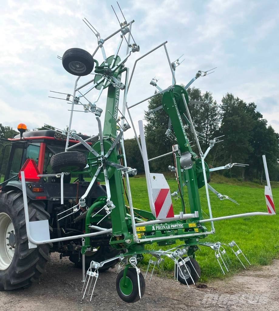 Pronar PWP770C Hövändare 7,7 m Rakes and tedders