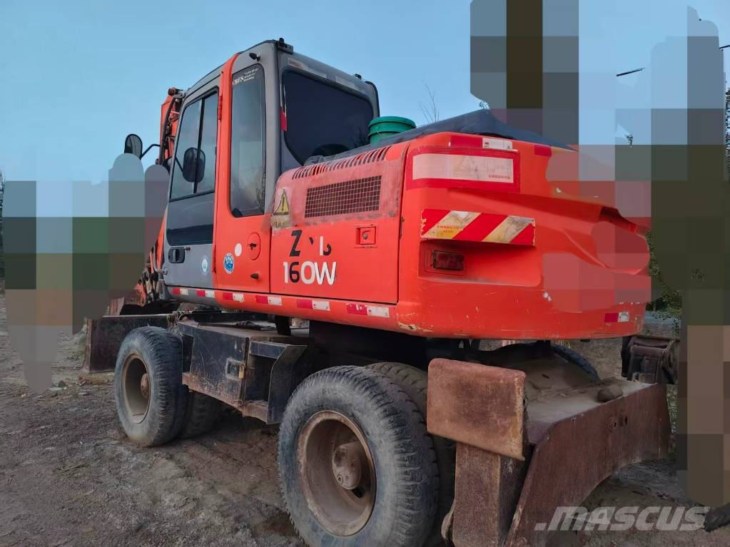 Hitachi ZX130W Mobilbagger