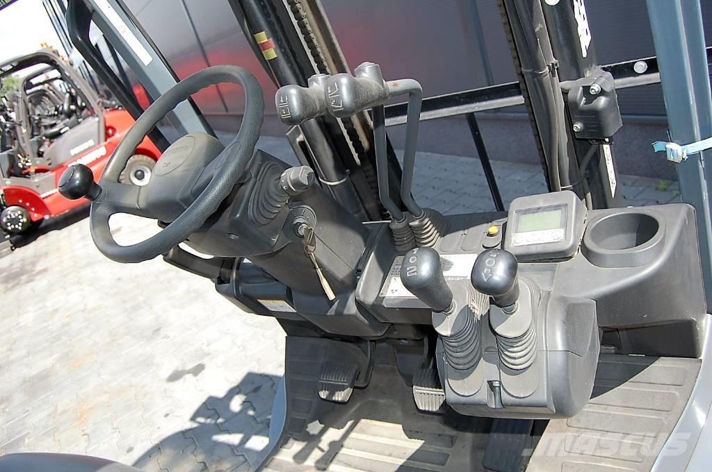 Toyota 8FG10 LPG forklifts
