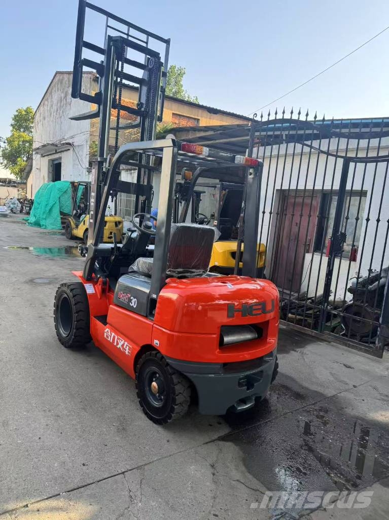 Heli CPCD 30 Diesel forklifts