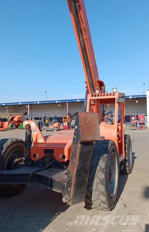 SkyTrak 10054 Telescopic handlers