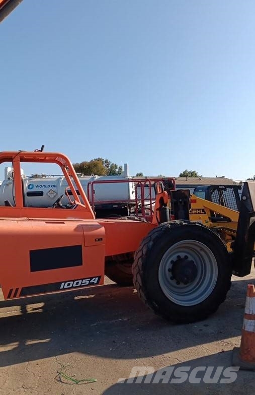 SkyTrak 10054 Telescopic handlers