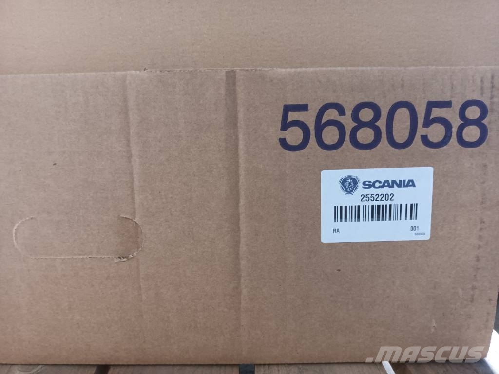 Scania RADIATOR 100dm² 2552202 엔진