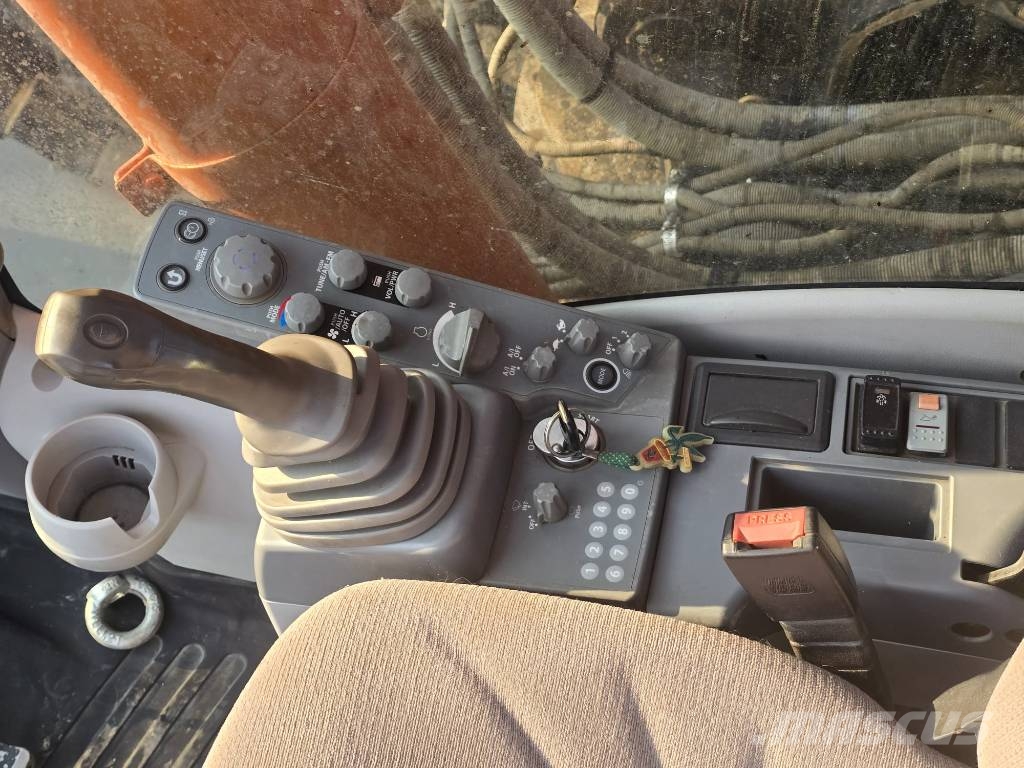 Hitachi Zaxis 490 LCH-6 حفارات زحافة