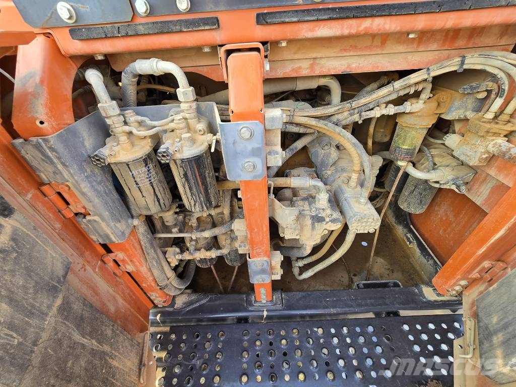 Hitachi Zaxis 490 LCH-6 حفارات زحافة