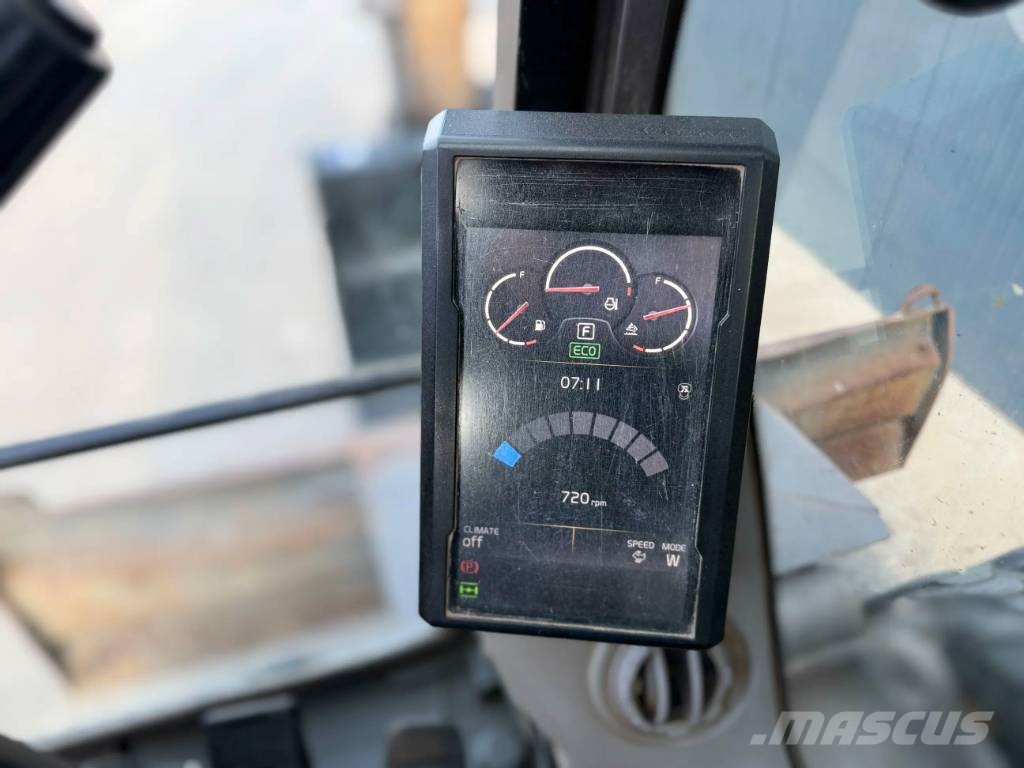 Volvo EW180E Pelle sur pneus