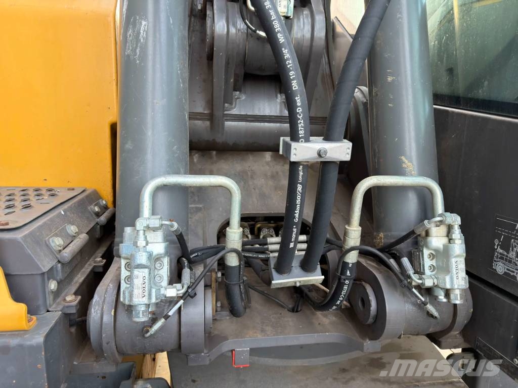 Volvo EW180E Pelle sur pneus