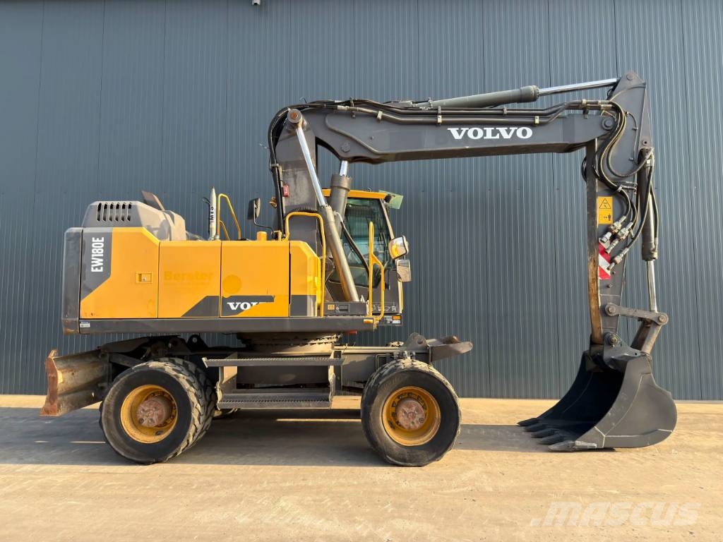 Volvo EW180E Pelle sur pneus