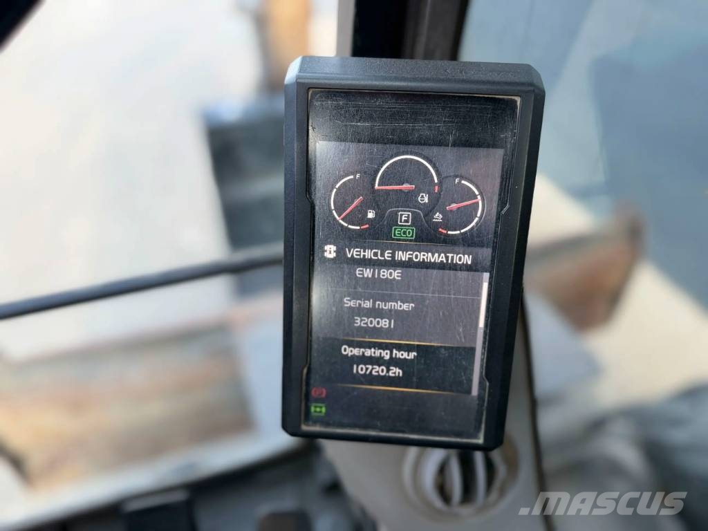Volvo EW180E Pelle sur pneus