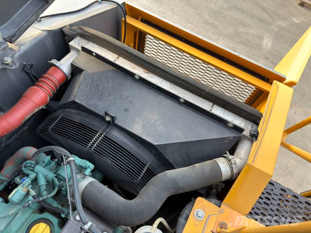 Volvo EW180E Pelle sur pneus