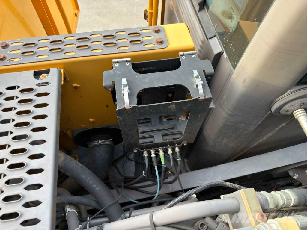 Volvo EW180E Pelle sur pneus