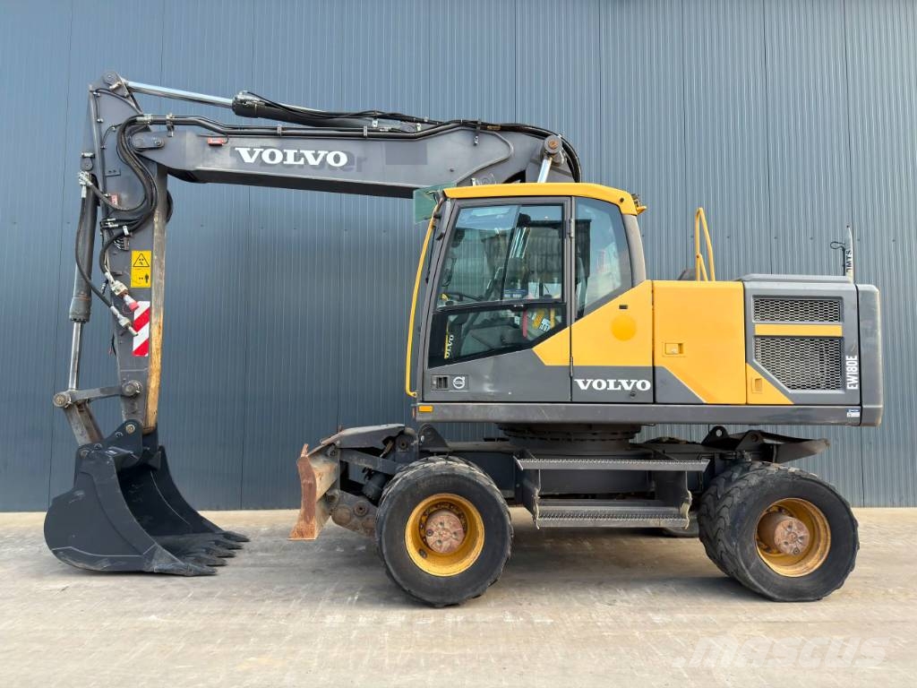 Volvo EW180E Pelle sur pneus