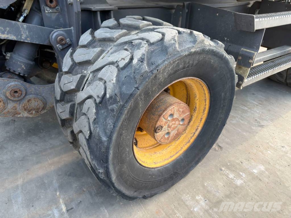 Volvo EW180E Pelle sur pneus