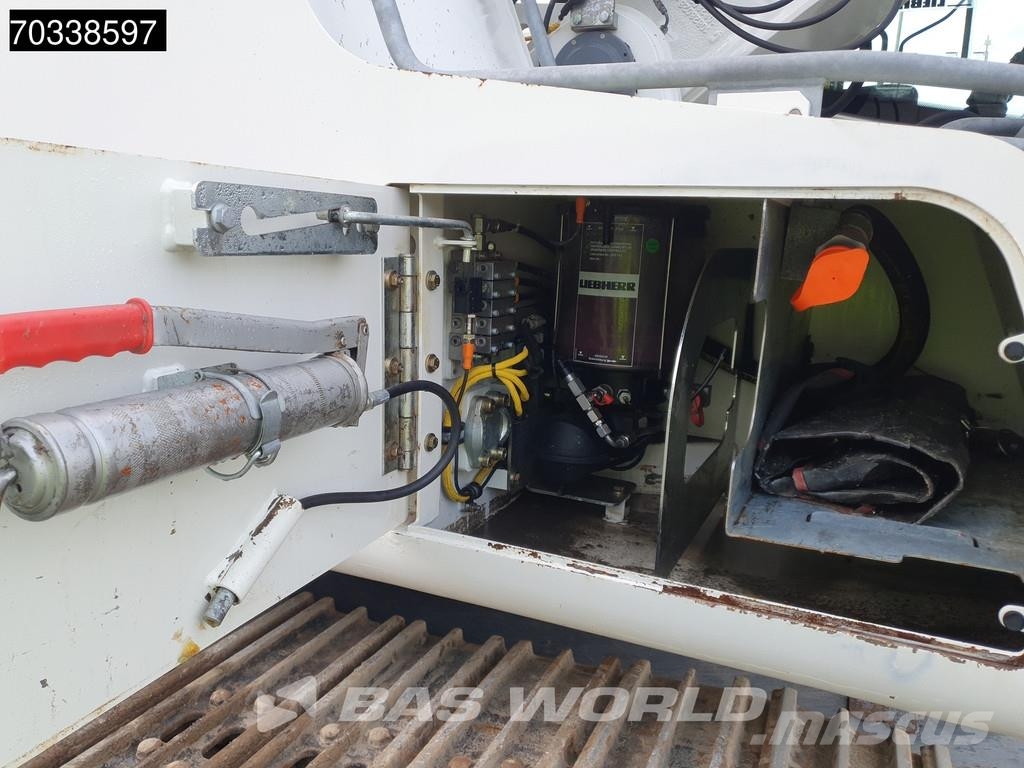 Liebherr R924 WLC Roomikekskavaatorid