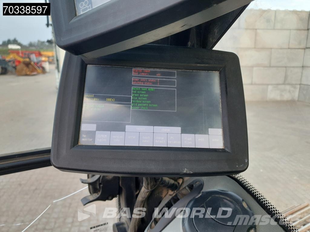 Liebherr R924 WLC حفارات زحافة