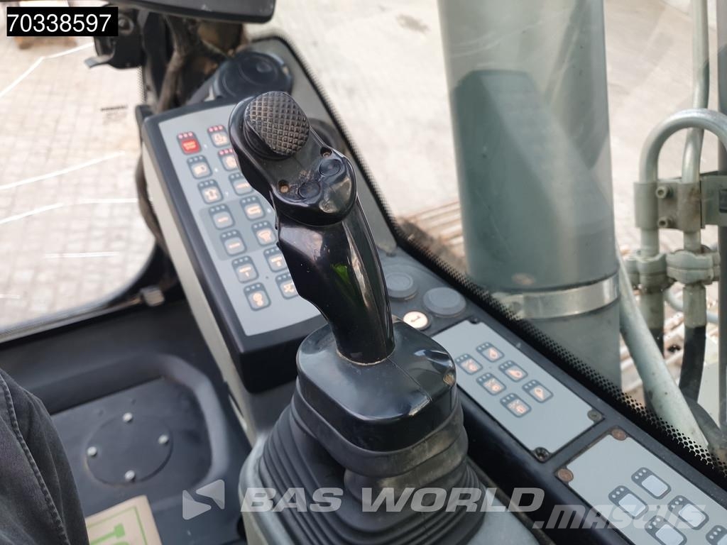 Liebherr R924 WLC حفارات زحافة