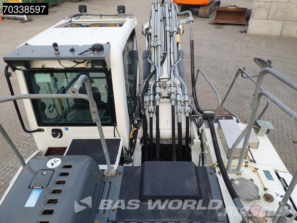 Liebherr R924 WLC حفارات زحافة