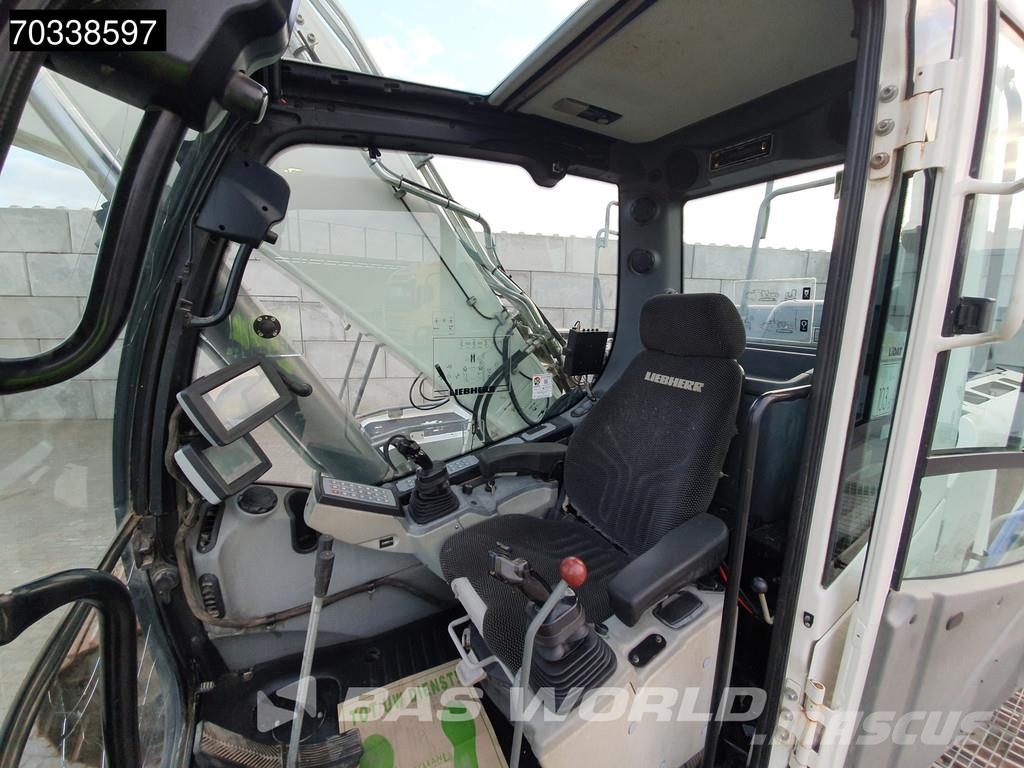 Liebherr R924 WLC Roomikekskavaatorid
