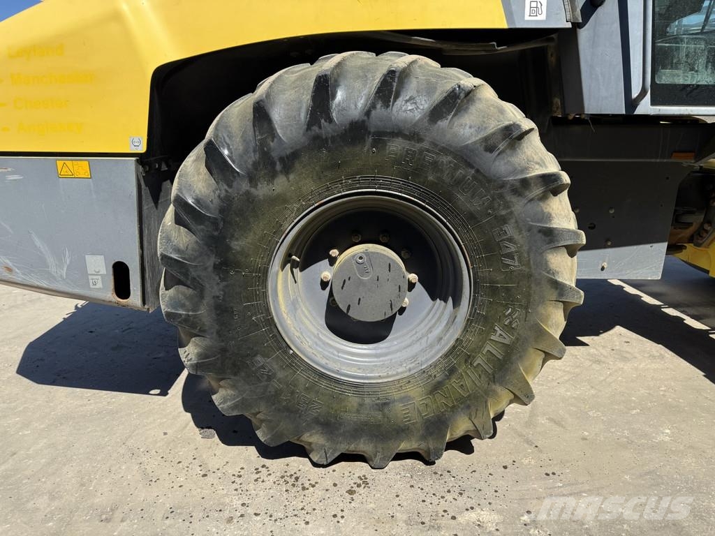 Dynapac CA3500D Trilrolwalsen