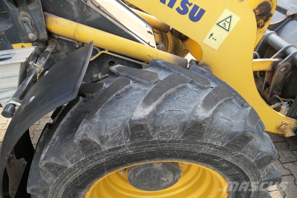 Komatsu WA 100 M-5 لوادر بعجل