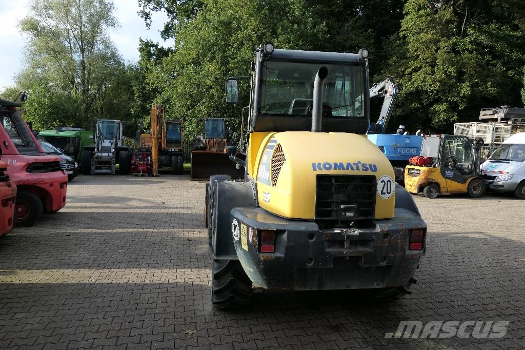 Komatsu WA 100 M-5 لوادر بعجل