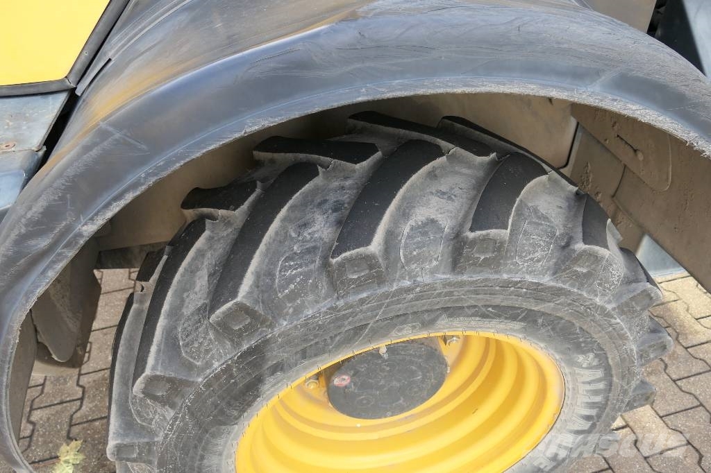 Komatsu WA 100 M-5 لوادر بعجل