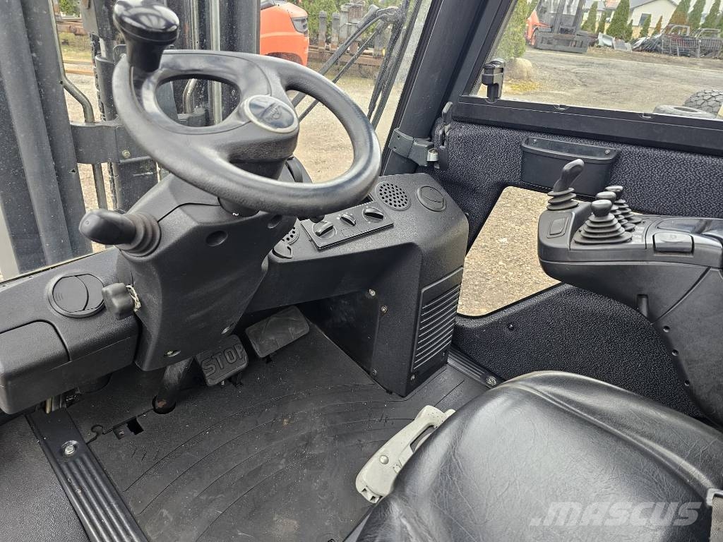 Linde H35T-02 Triplex Gasstapler