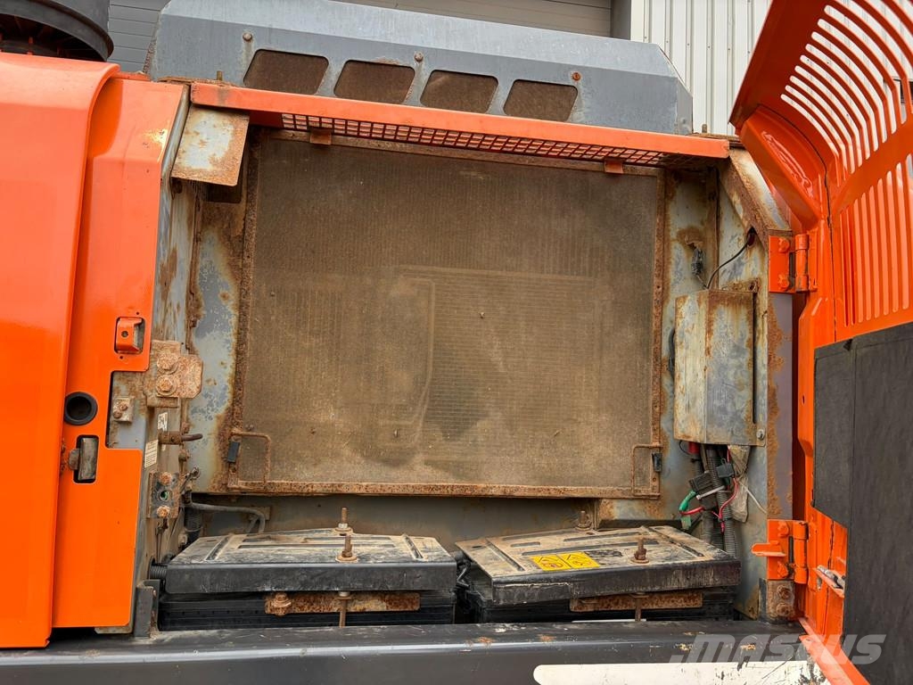 Hitachi ZX350LC-6 Specialgrävmaskiner
