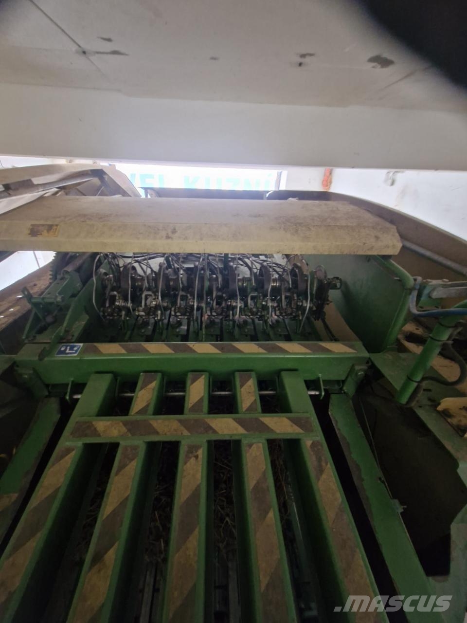 Krone Big Pack 1270 Quaderpressen