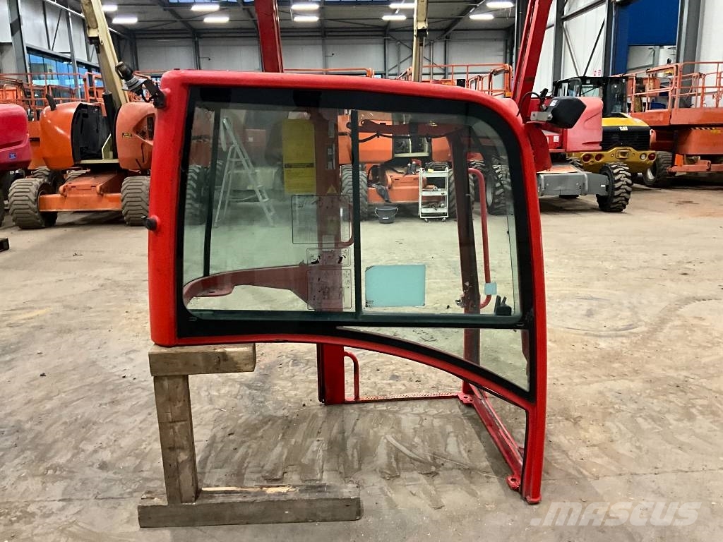 Volvo EC 27 C / EC 35 C / ECR 50 D Ohjaamo ja sisusta