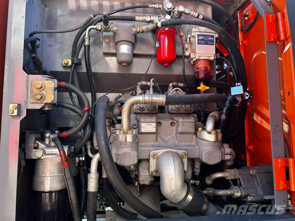 Hitachi ZX 140 W-3 / Vähän ajettu, 3Kauhaa, Huoltokirja! Εκσκαφείς με τροχούς - λάστιχα