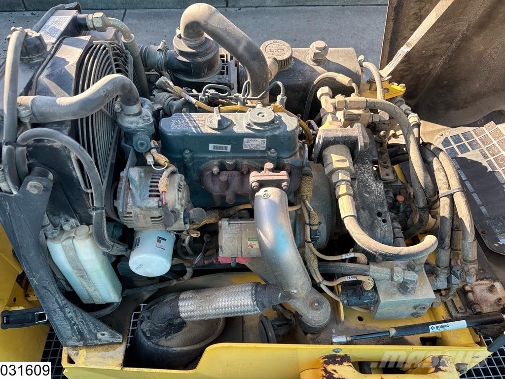 Bomag BW 100ADM-5 667 hr, 2015, 15,1 kW Ostali valjci