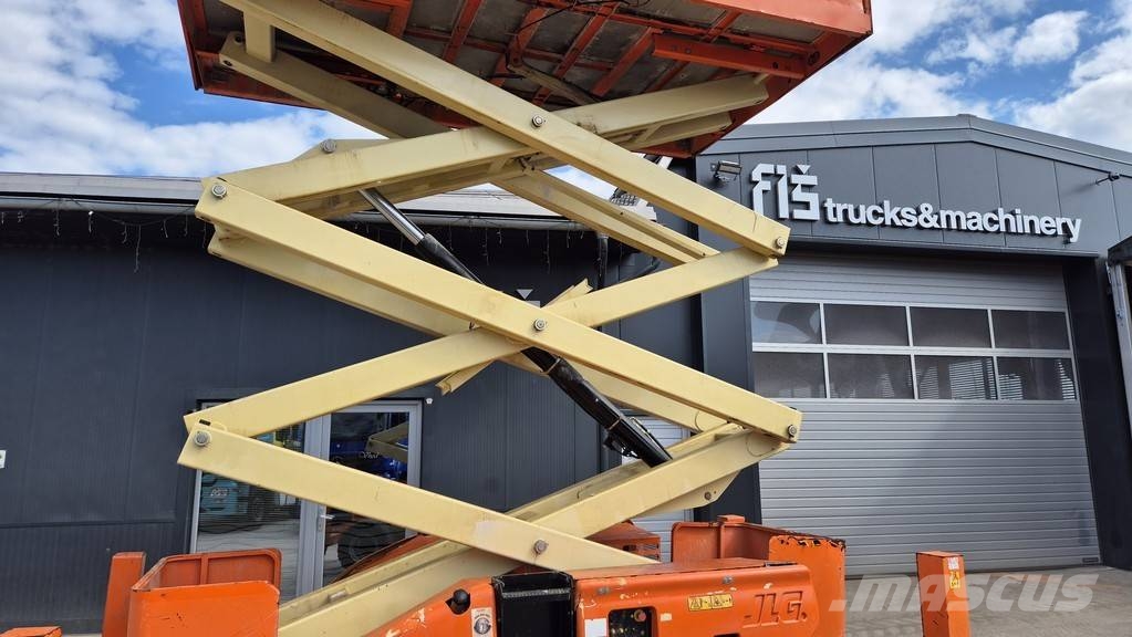 JLG 3394RT - 2008 YEAR - 4730 HOURS - 12M Sakselifter