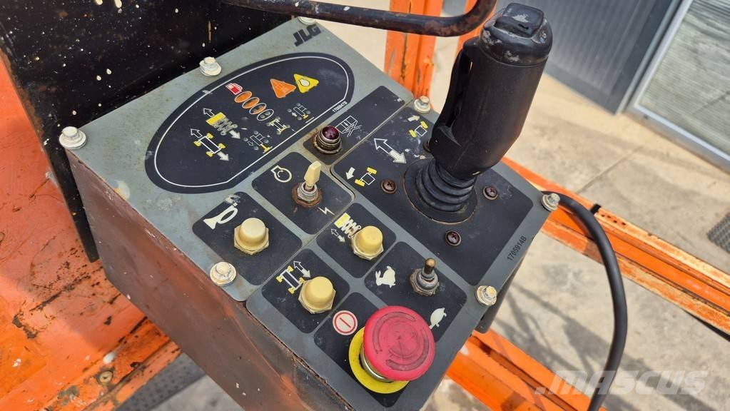 JLG 3394RT - 2008 YEAR - 4730 HOURS - 12M Sakselifter