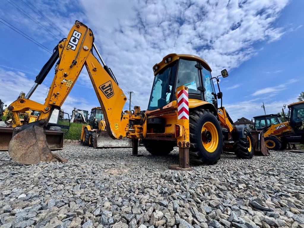 JCB 3 CX Kaivurikuormaajat