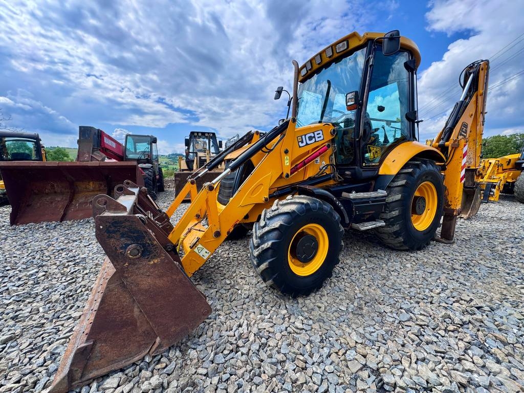 JCB 3 CX Kaivurikuormaajat