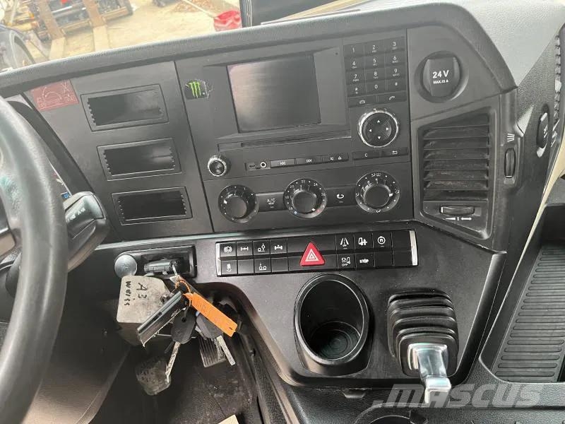 Mercedes-Benz Actros 2543 BL 6x2 MEILLER Abroller TÜV NEU! Камиони с кран с кука