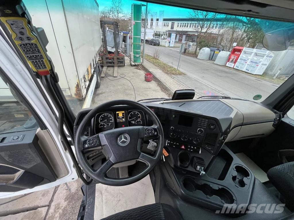 Mercedes-Benz Actros 2543 BL 6x2 MEILLER Abroller TÜV NEU! Камиони с кран с кука