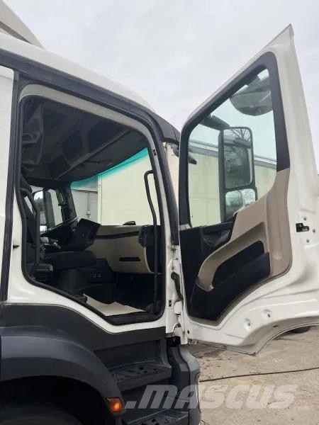 Mercedes-Benz Actros 2543 BL 6x2 MEILLER Abroller TÜV NEU! Камиони с кран с кука