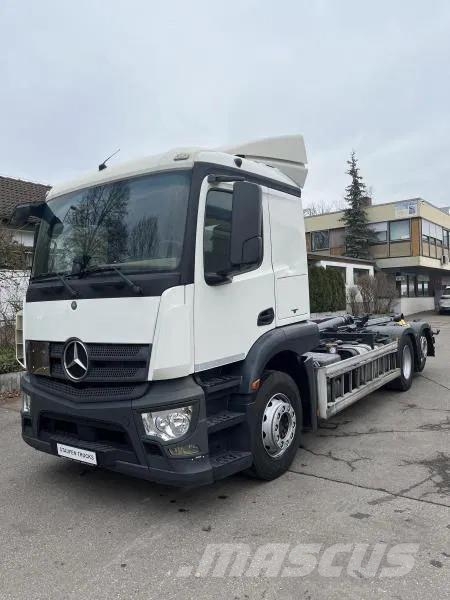 Mercedes-Benz Actros 2543 BL 6x2 MEILLER Abroller TÜV NEU! Камиони с кран с кука