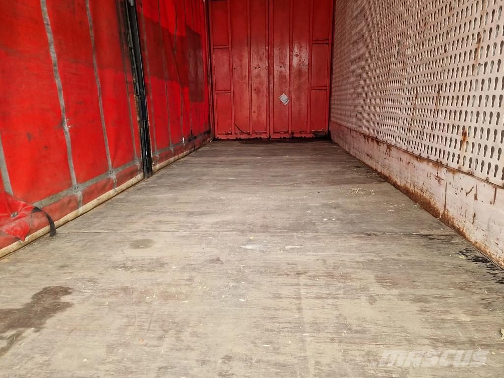 Krone BDF trailer with box - Box: 7.70 - 2.48 - 3.00 - F BDF Прицепы