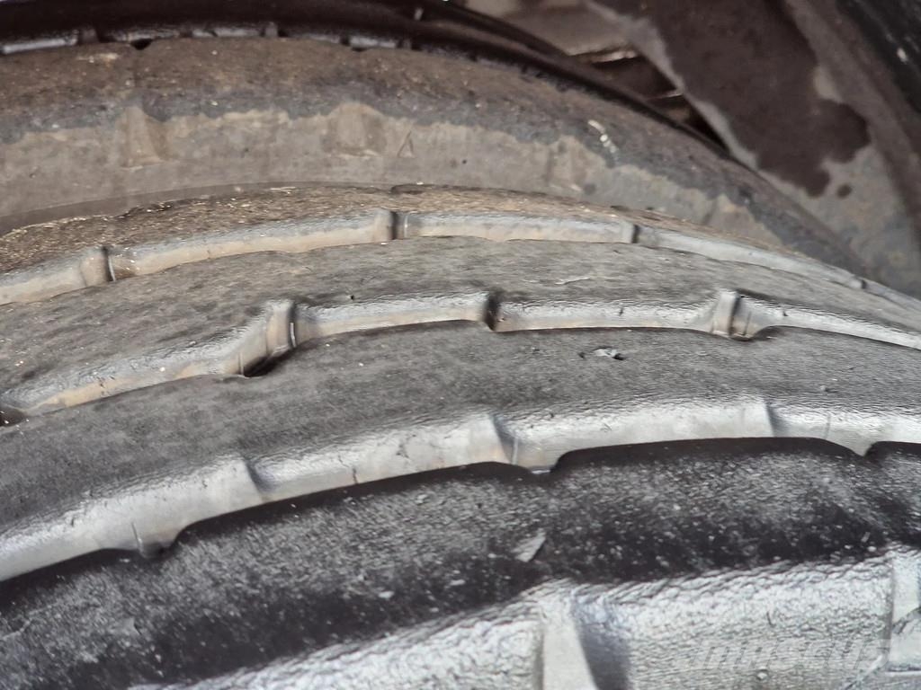 Krone BDF trailer with box - Box: 7.70 - 2.48 - 3.00 - F BDF Прицепы