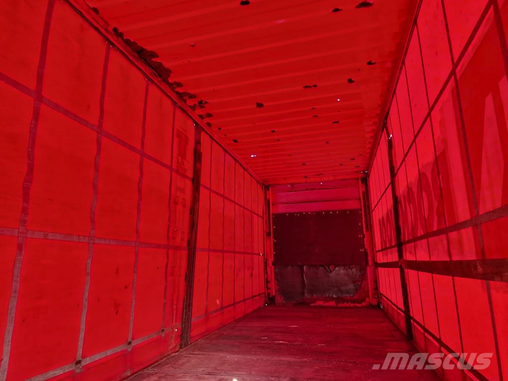 Wecon BDF trailer with box - Box: 8.30 - 2.50 - 2.97 Wissellaadbak