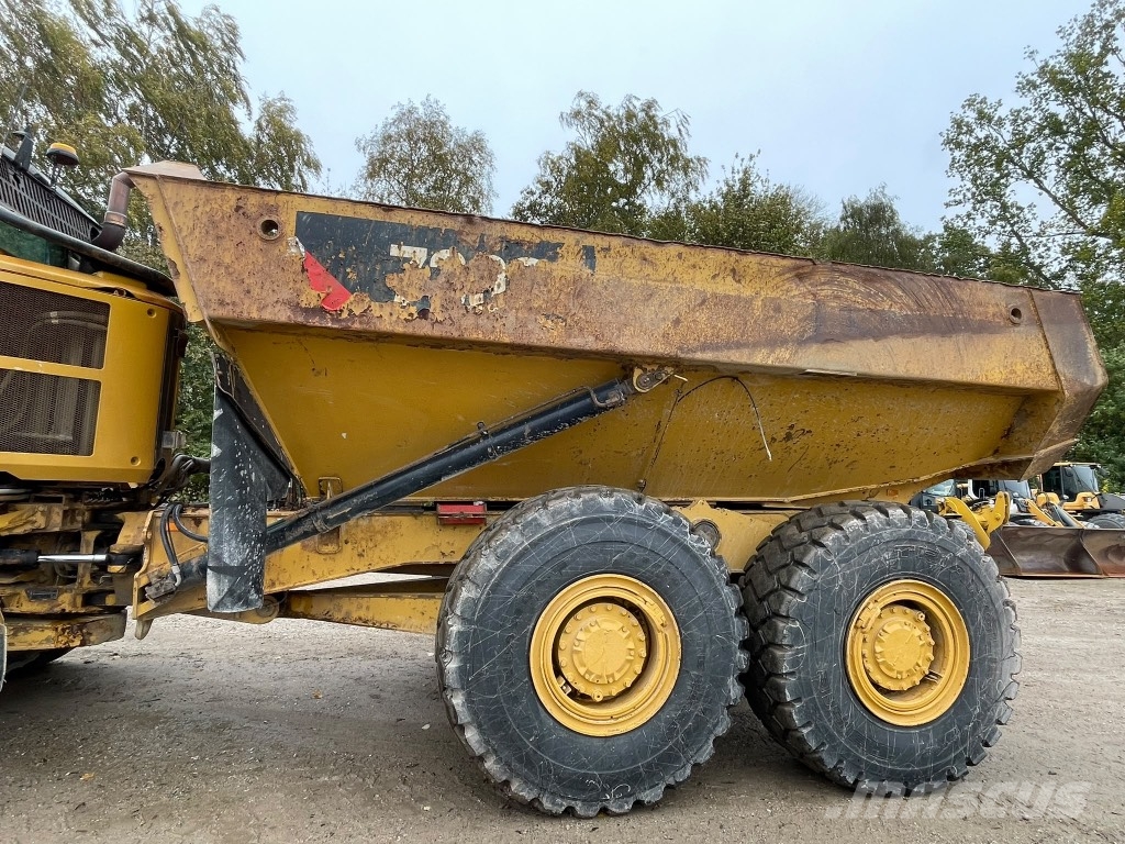 CAT 730 C / 730C Зчленовані самоскиди