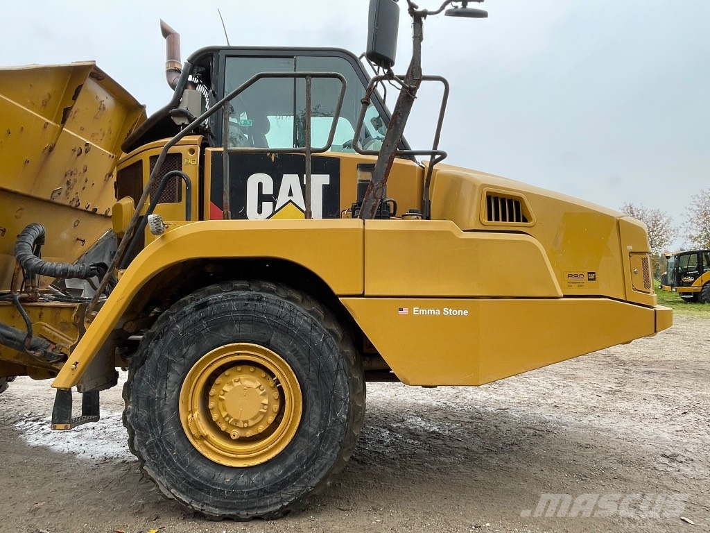 CAT 730 C / 730C Зчленовані самоскиди