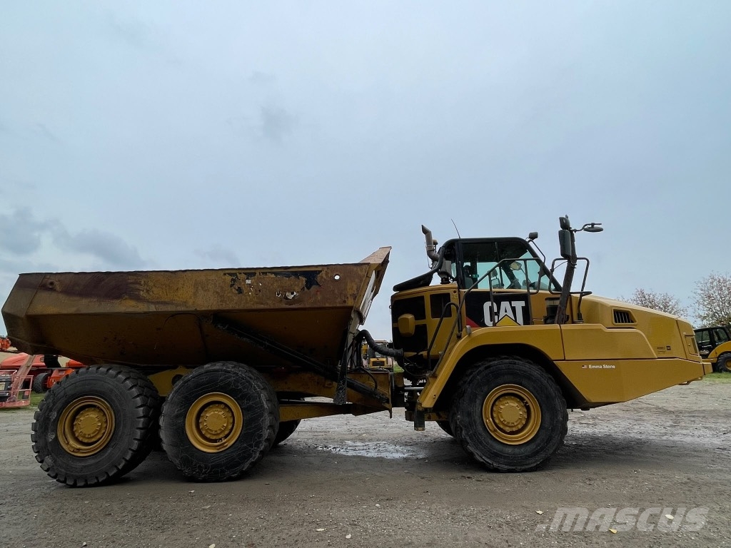 CAT 730 C / 730C Зчленовані самоскиди