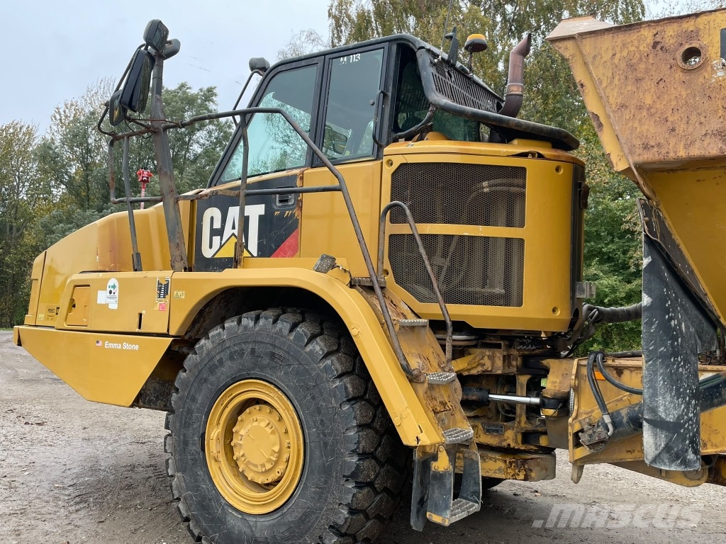 CAT 730 C / 730C Зчленовані самоскиди