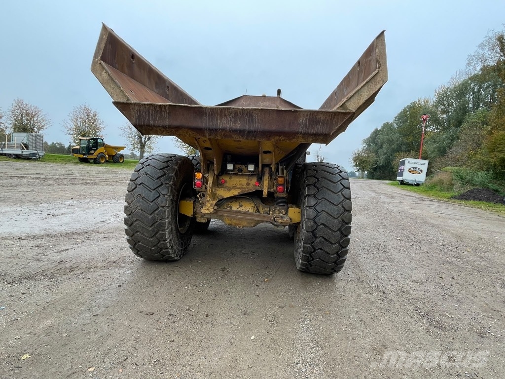 CAT 730 C / 730C Зчленовані самоскиди